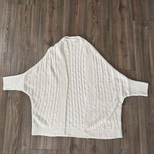 The Barefoot Dreams CozyChic Lite Cable Shrug Style BDWCL1097 cardigan size xxs